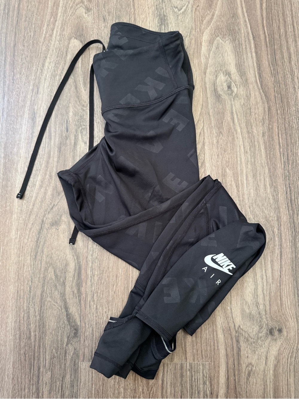 Nike Black women’s Logo Performance Leggings with Drawstring Waist